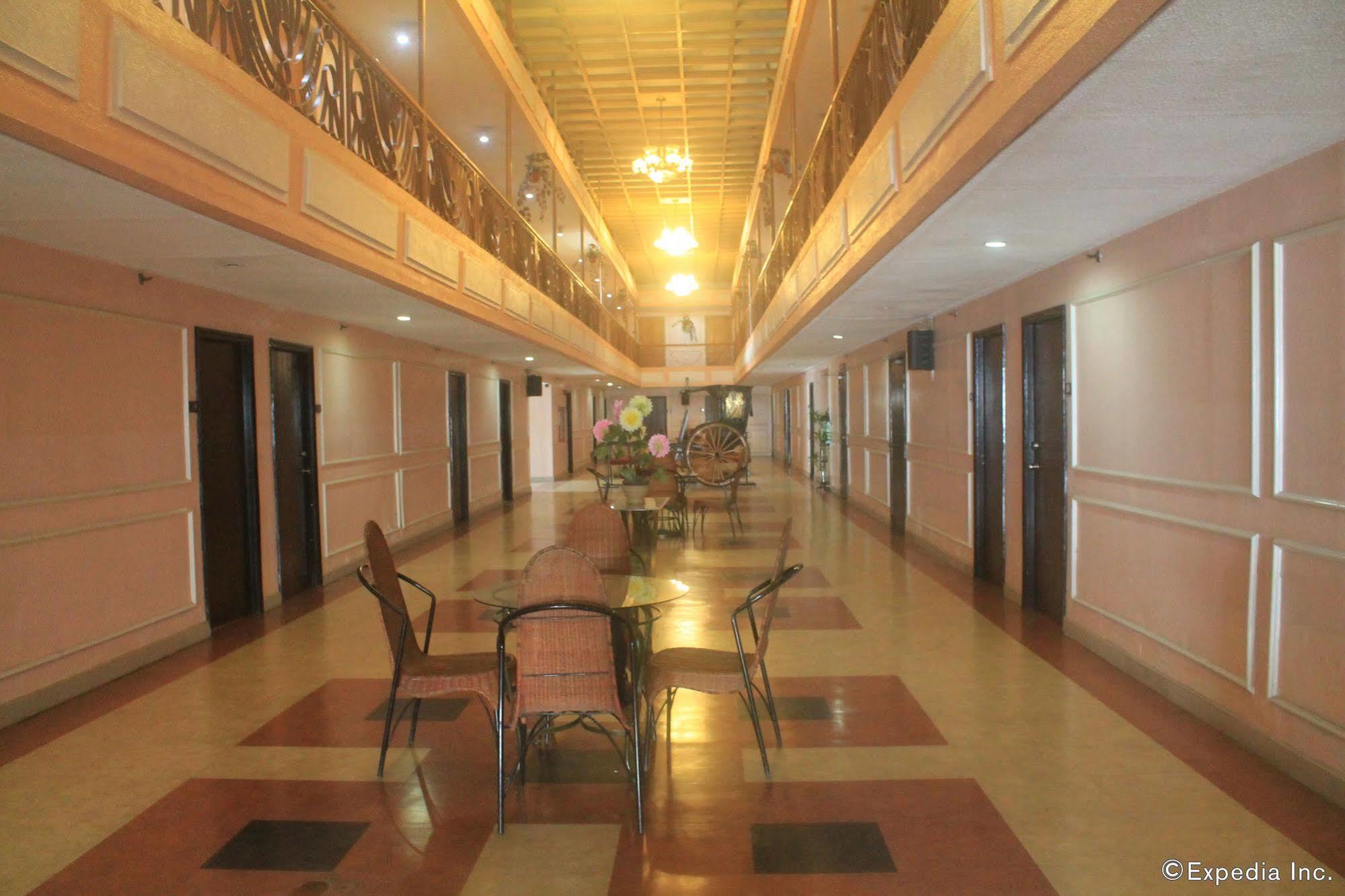 Taft Tower Hotel Manila Exterior photo